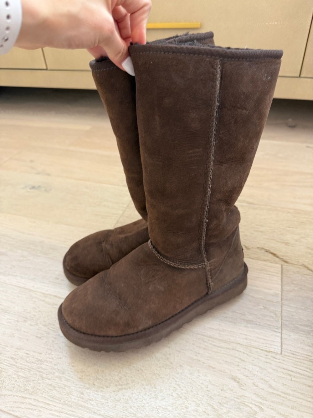 Ugg Size 7 Classic Tall Brown